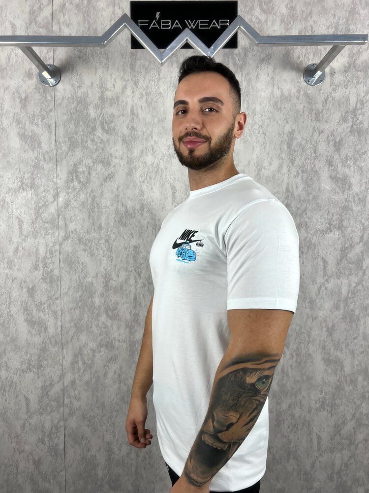 Nike Premium Oversize T-Shirt - hover view